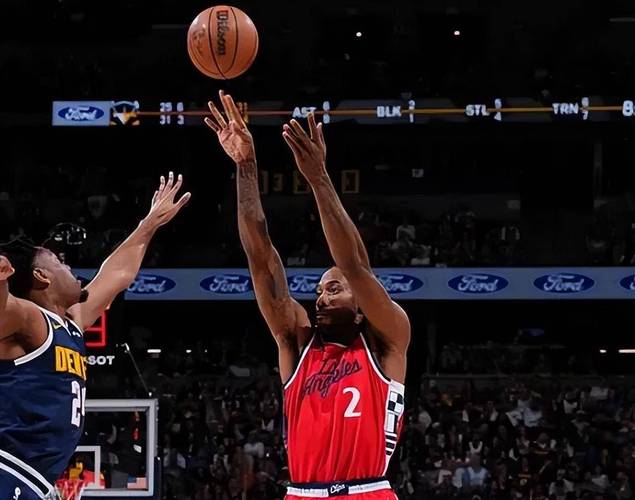 足坛一些球员会不会是有其他副业……？（足坛球员中有人在兼顾副业吗？）