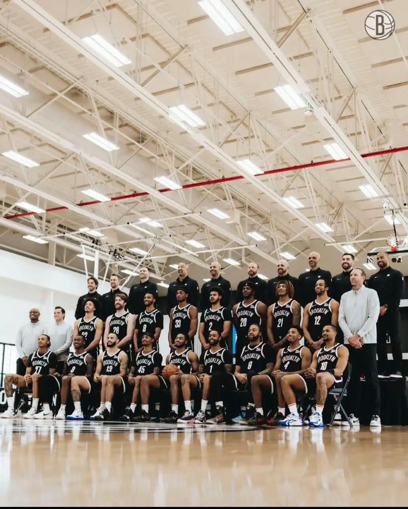 罗马诺：曼联视若昂-戈麦斯为机会型选择，前提是狼队愿放人（罗马诺：若狼队点头，曼联将把若昂-戈麦斯列为机会引援）