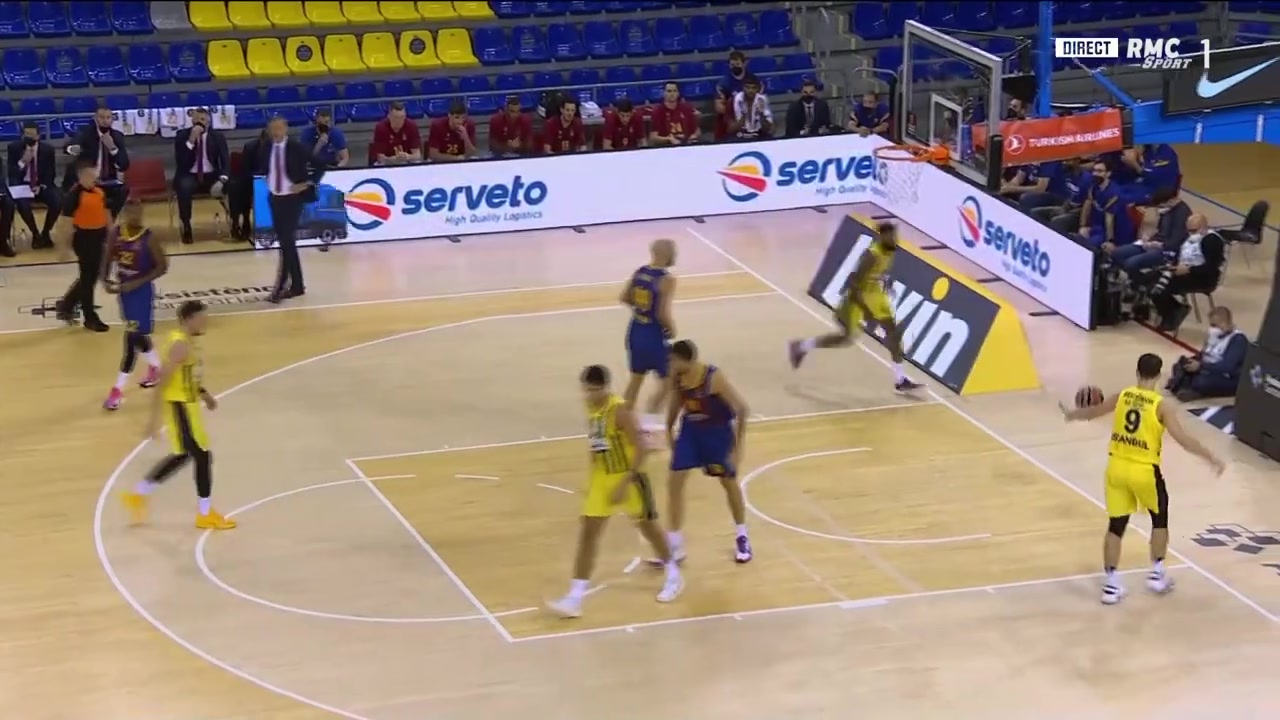 12名球星身价暴跌！皇马崩盘引发连锁反应，贝林厄姆2亿身价也难保（皇马崩盘引发转会震荡：12大球星身价集体跳水，贝林厄姆2亿恐难守）